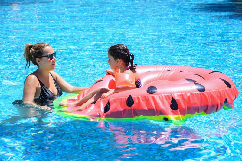 Lunch by the pool at Kempinski Summerland Hotel & Resort